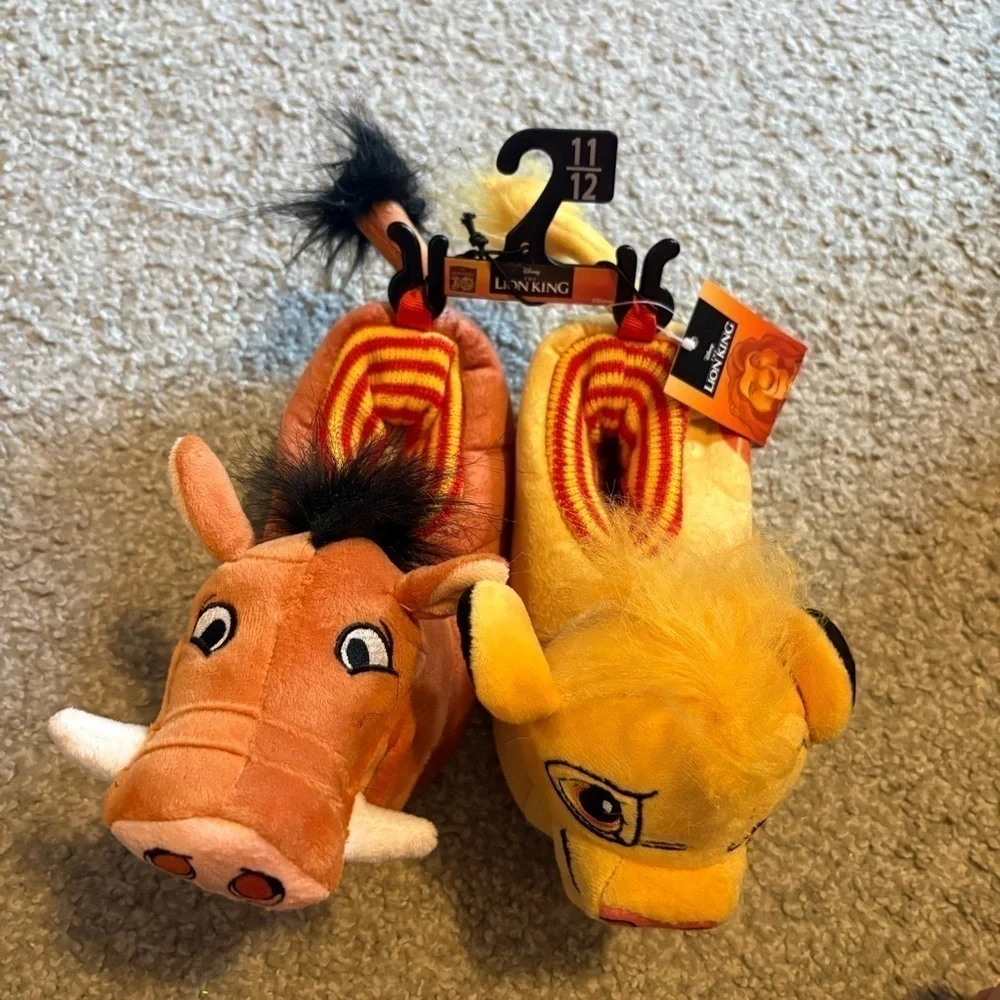 Disney Lion King Plush 3D Slippers NEW 9/10 11/12 Simba Pumba Kids